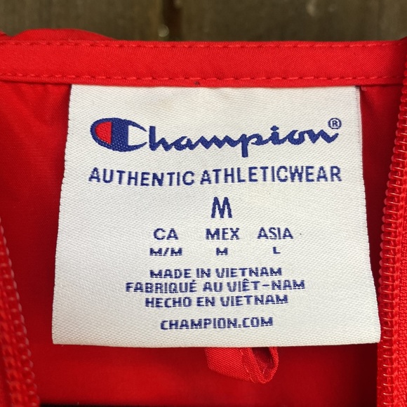 Men’s Champion Lightweight Windbreaker - Picture 5 of 5